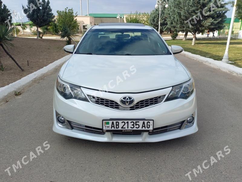 Toyota Camry 2012 - 234 000 TMT - Ашхабад - img 2