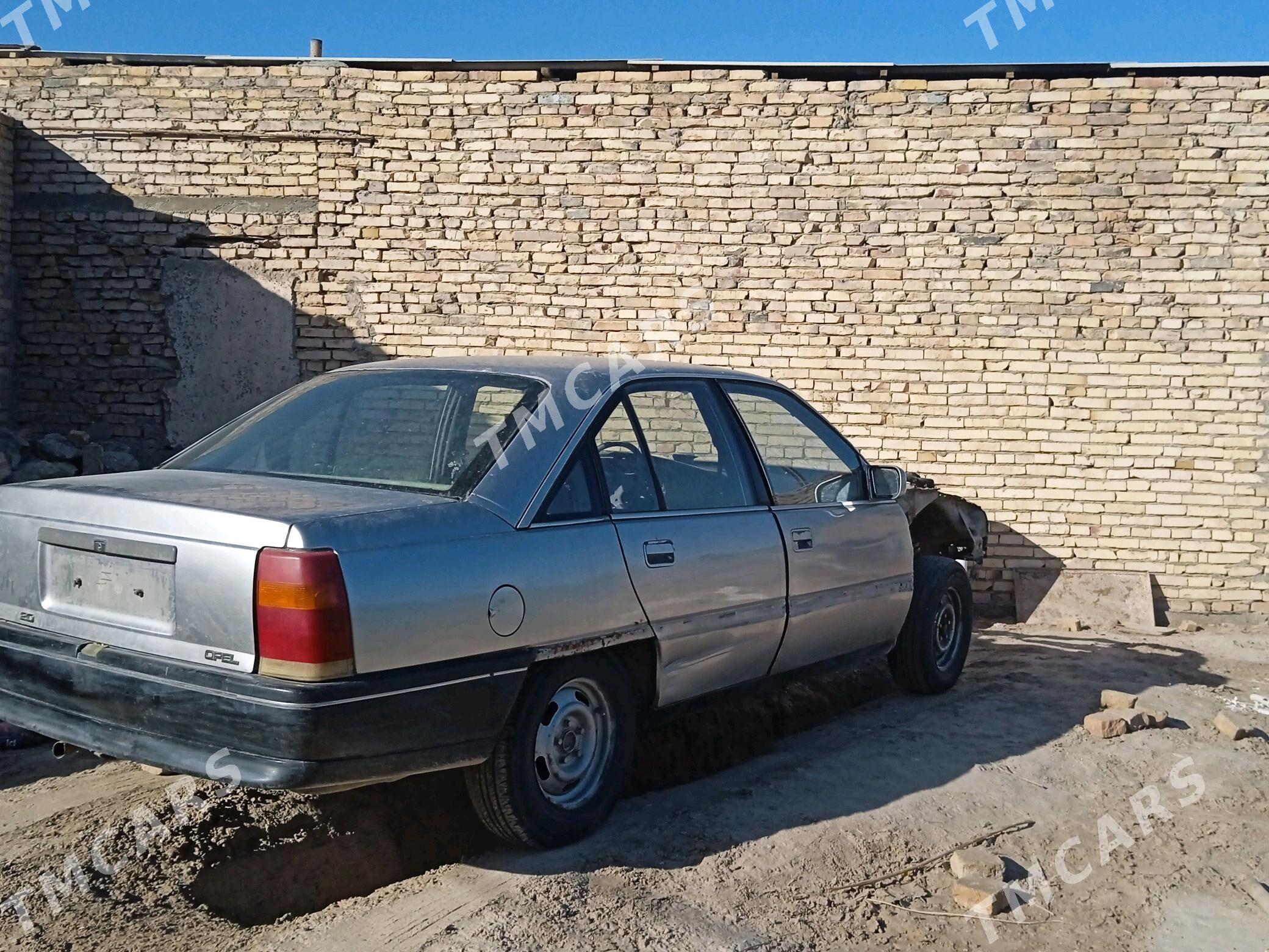 Opel Omega 1993 - 3 000 TMT - Чарджоу - img 3