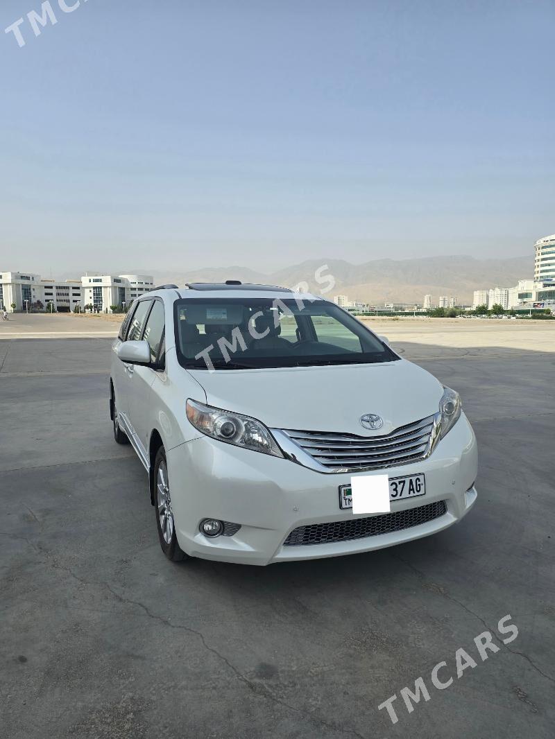 Toyota Sienna 2011 - 320 000 TMT - 1 мкр - img 4