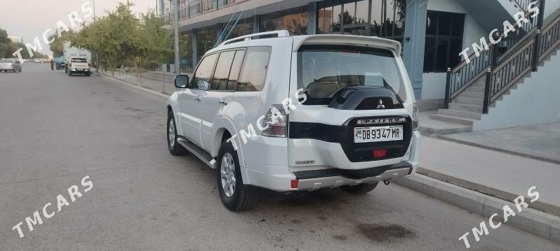Mitsubishi Pajero 2016 - 279 000 TMT - Мары - img 2