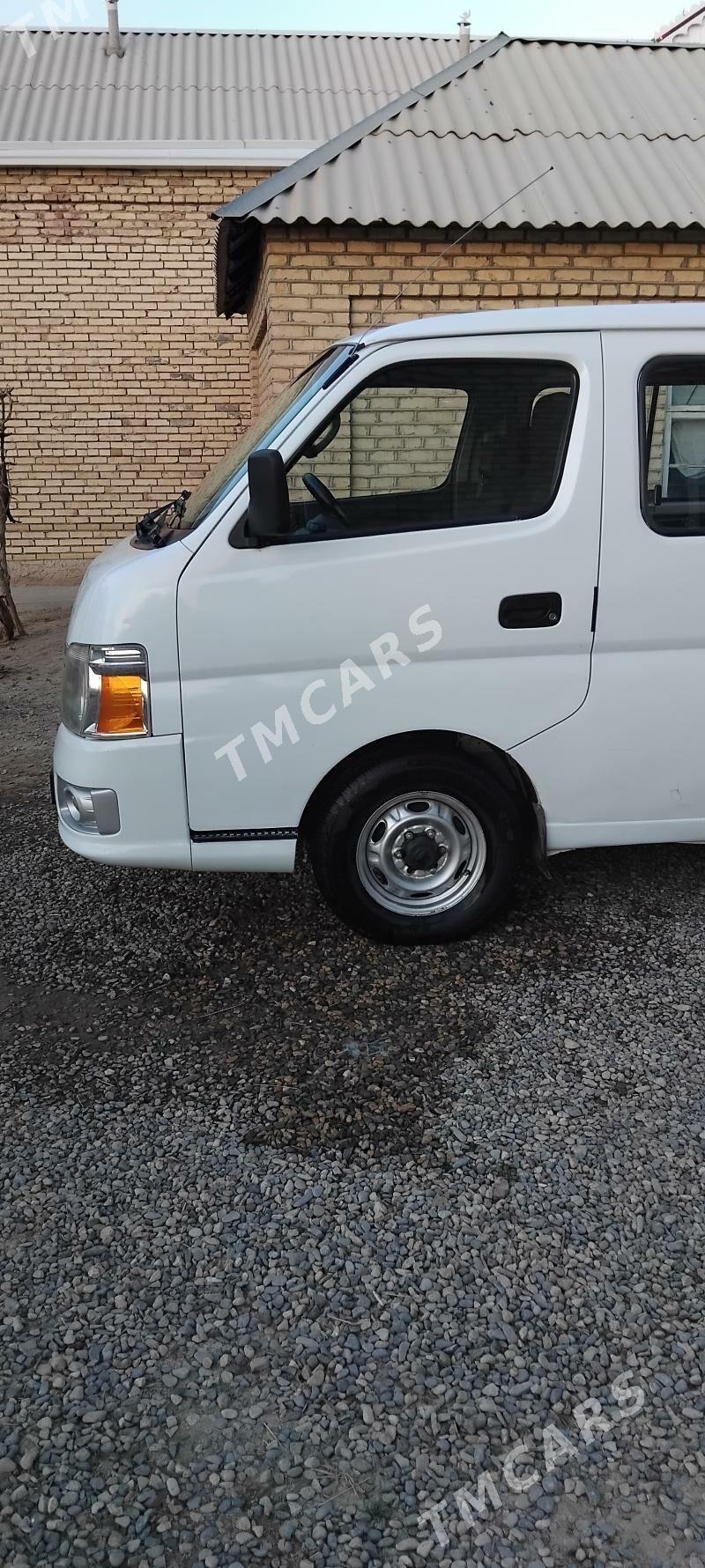 Toyota Hiace 2008 - 160 000 TMT - Mary - img 3
