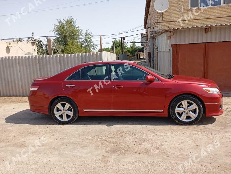 Toyota Camry 2010 - 200 000 TMT - Дянев - img 5