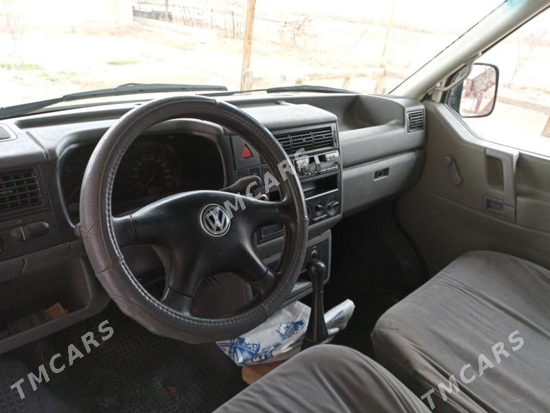 Volkswagen Transporter 2003 - 95 000 TMT - Дянев - img 3