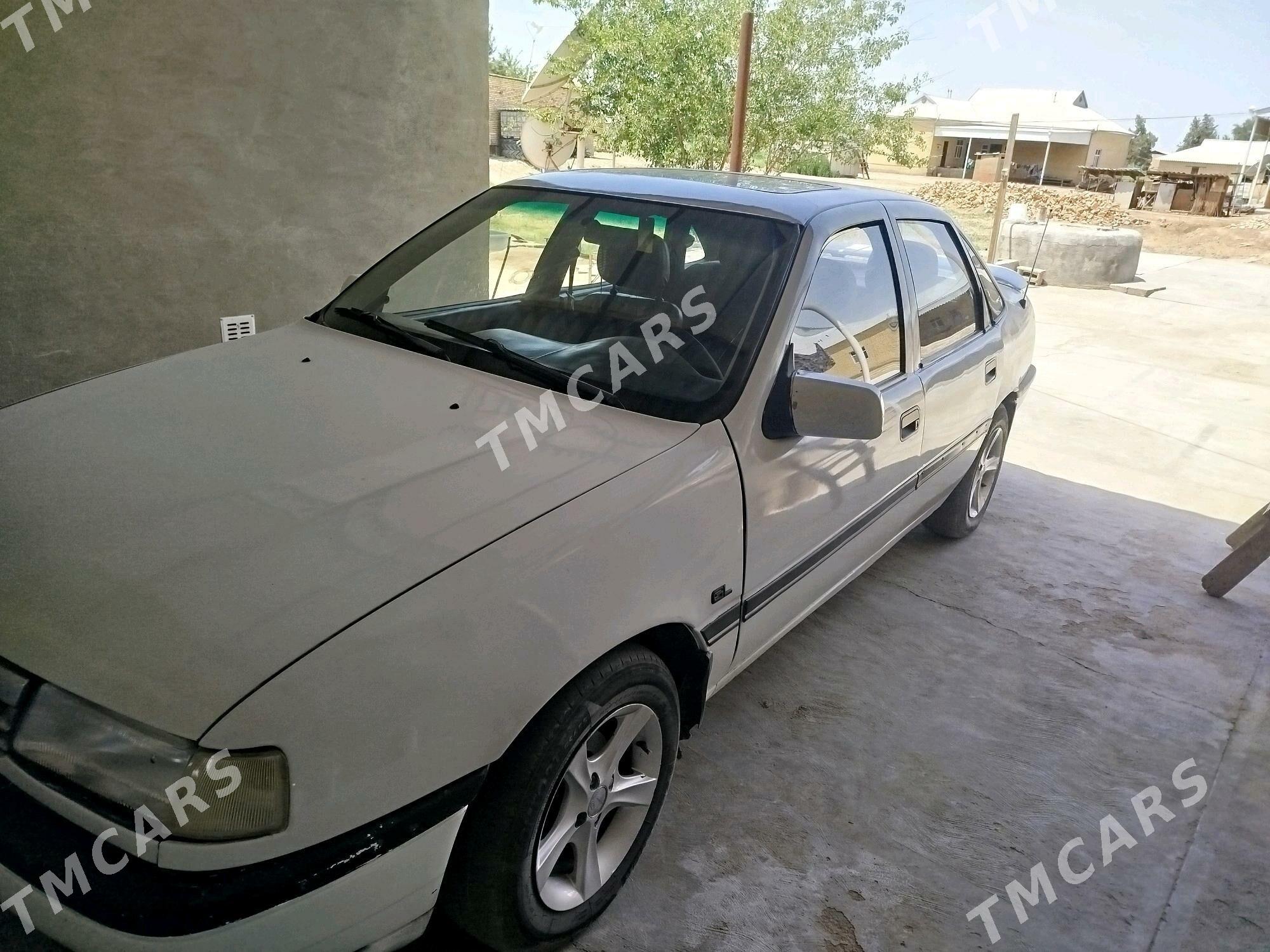 Opel Vectra 1992 - 27 000 TMT - Baýramaly - img 2