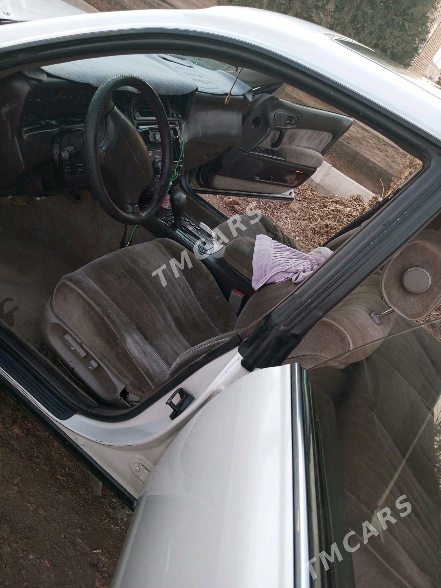 Toyota Camry 1992 - 50 000 TMT - Ruhubelent etraby - img 3