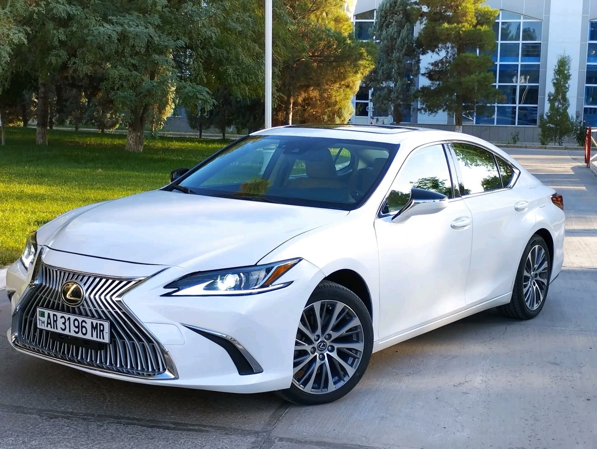 Lexus ES 350 2019 - 479 000 TMT - Mary - img 3