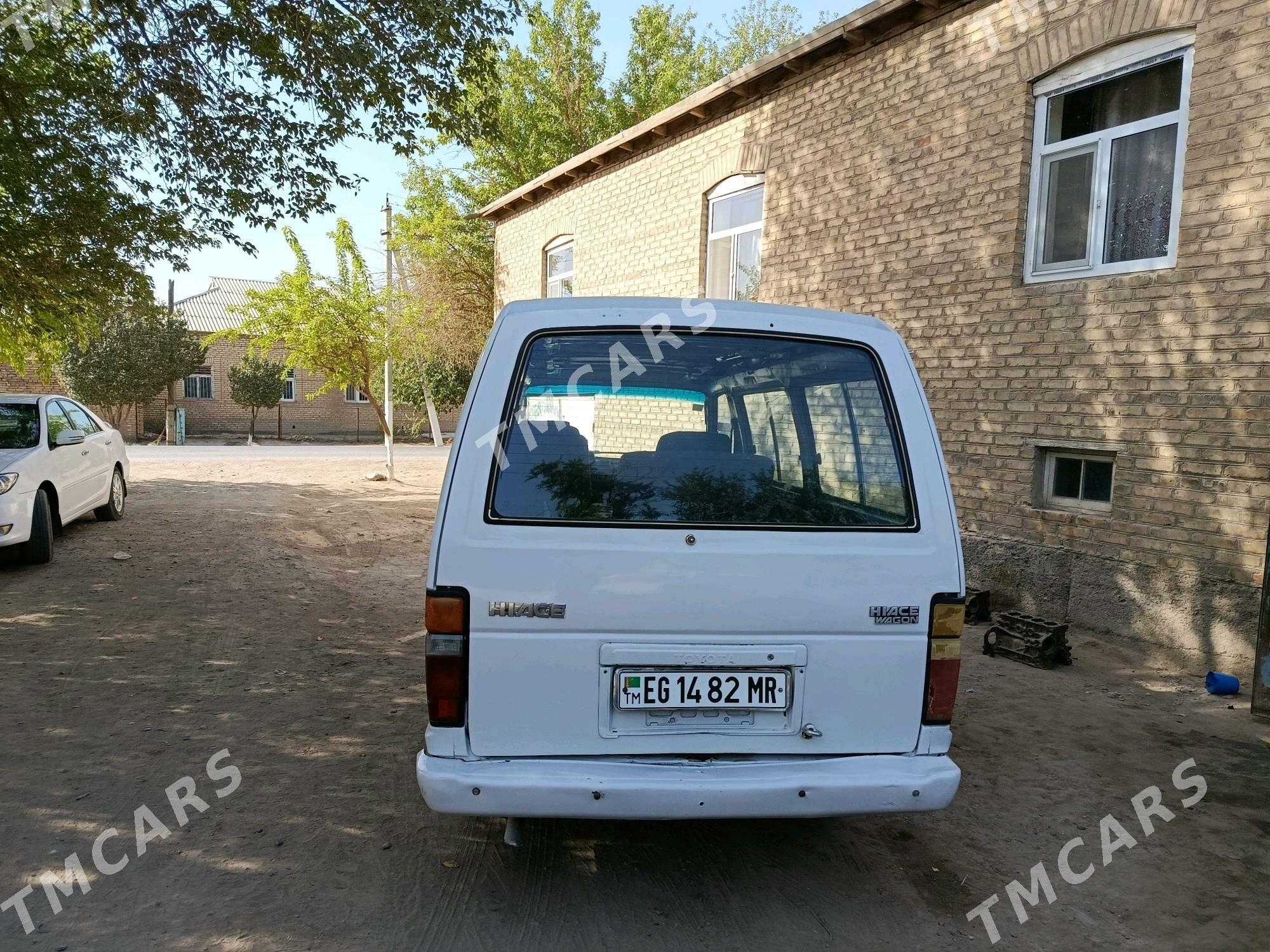 Toyota Hiace 1988 - 35 000 TMT - Мургап - img 3