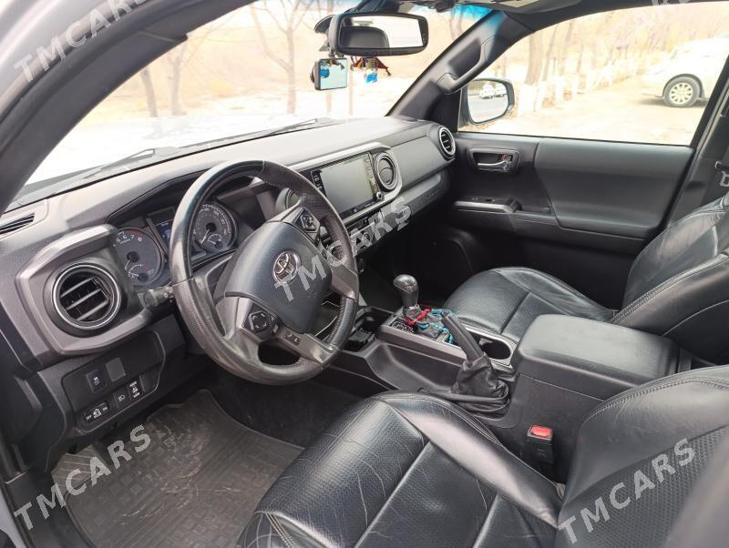 Toyota Tacoma 2020 - 460 000 TMT - Туркменабат - img 3