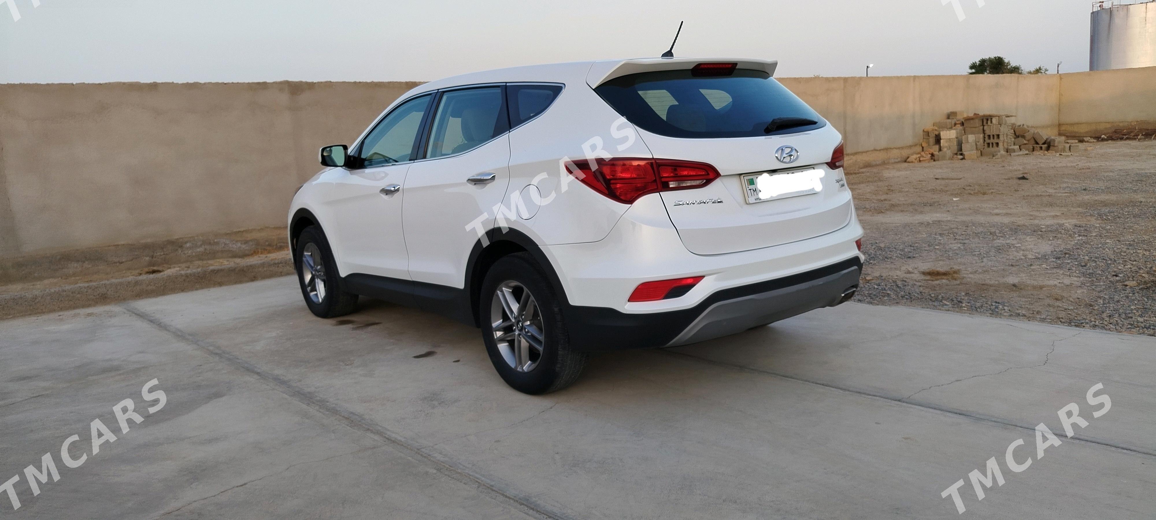 Hyundai Santa Fe 2018 - 280 000 TMT - Кака - img 5