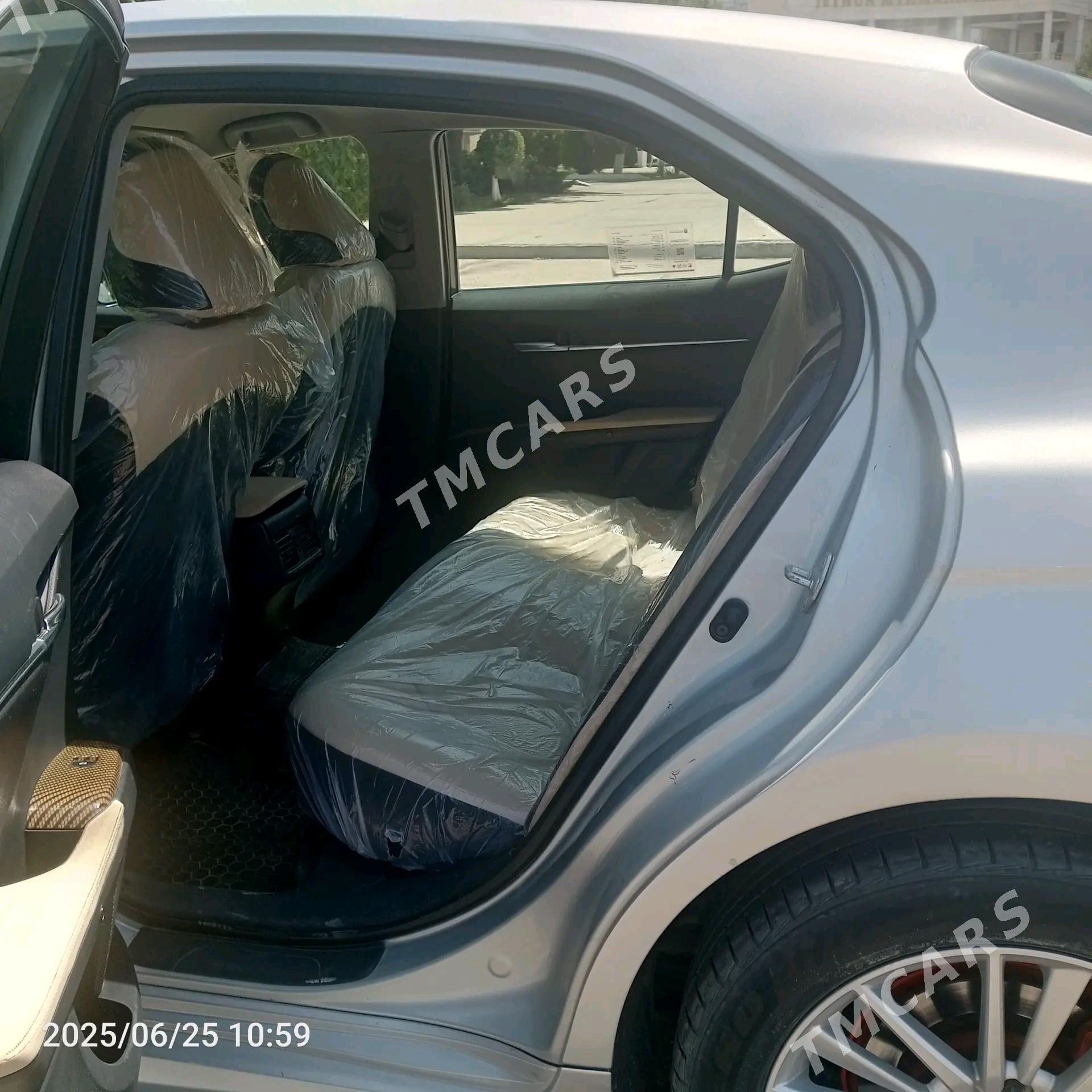 Toyota Camry 2019 - 270 000 TMT - Фарап - img 3