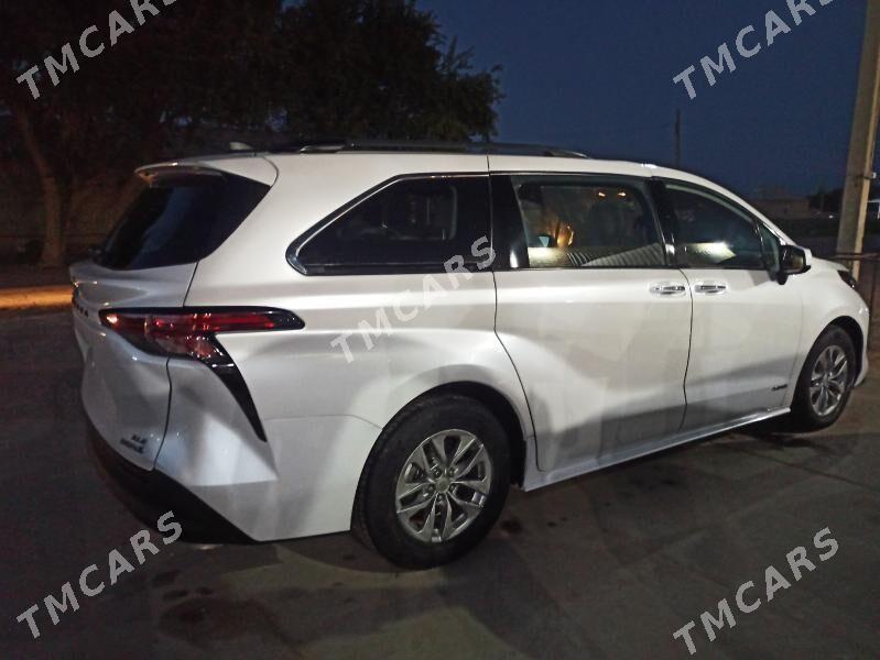 Toyota Sienna 2021 - 520 000 TMT - Мары - img 3