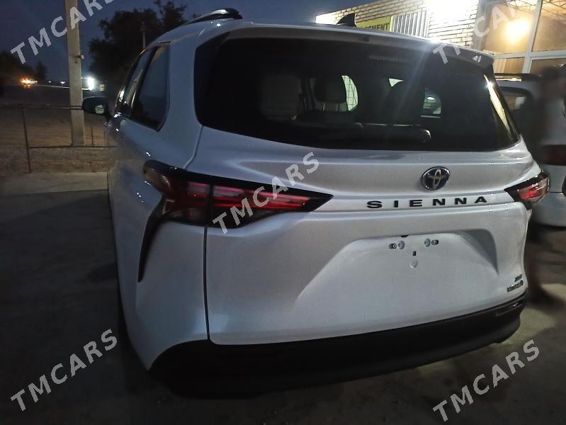 Toyota Sienna 2021 - 520 000 TMT - Мары - img 2