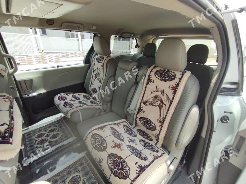 Toyota Sienna 2015 - 360 000 TMT - Esenguly - img 3