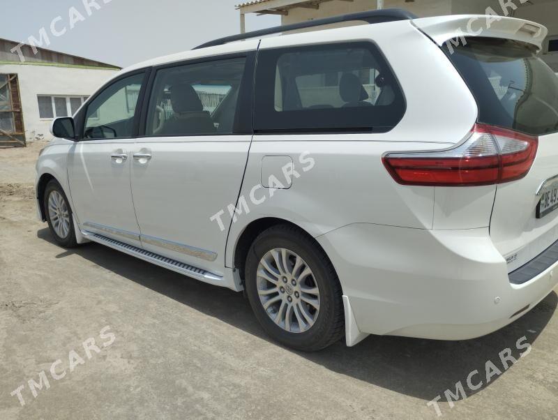 Toyota Sienna 2015 - 360 000 TMT - Esenguly - img 4