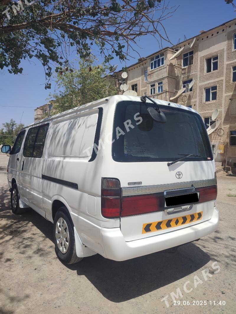 Toyota Hiace 2002 - 130 000 TMT - Mary - img 5