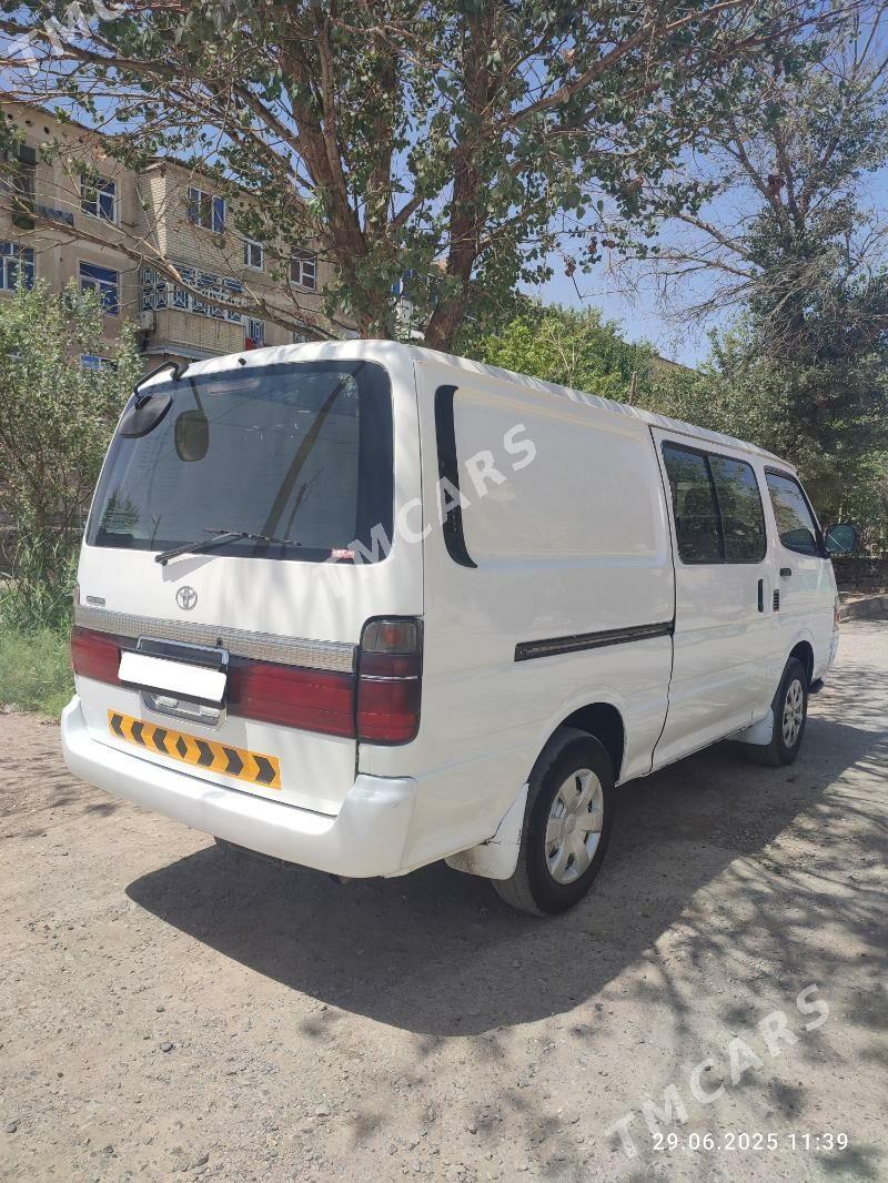 Toyota Hiace 2002 - 130 000 TMT - Mary - img 4
