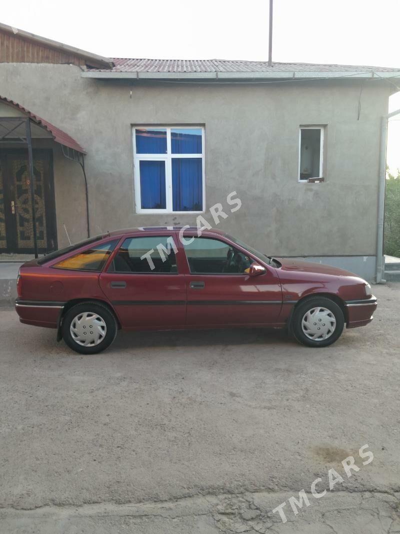 Opel Vectra 1993 - 42 000 TMT - Губадаг - img 4