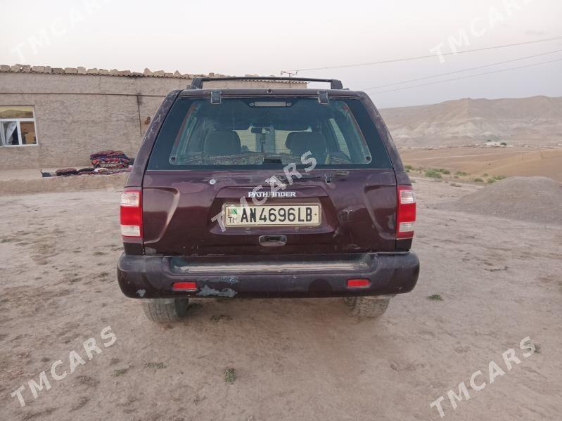 Nissan Pathfinder 1999 - 50 000 TMT - Магданлы - img 3