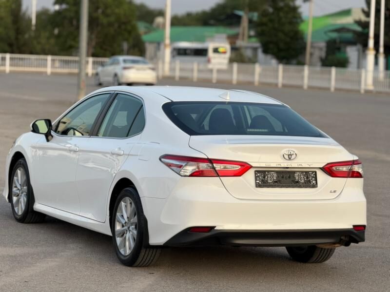 Toyota Camry 2019 - 292 000 TMT - Aşgabat - img 4