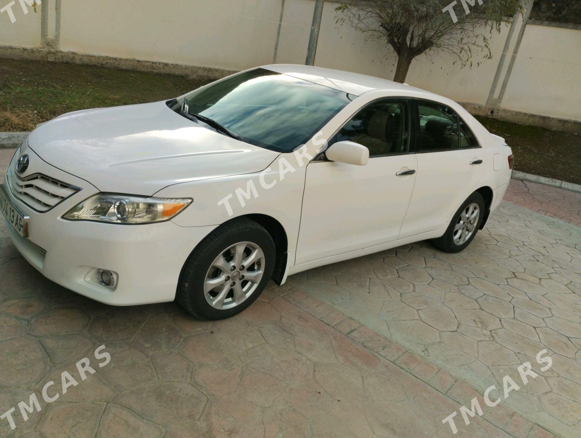 Toyota Camry 2011 - 190 000 TMT - Багир - img 2