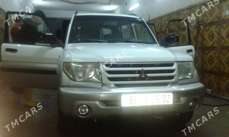 Mitsubishi Pajero 2003 - 77 000 TMT - Дашогуз - img 3