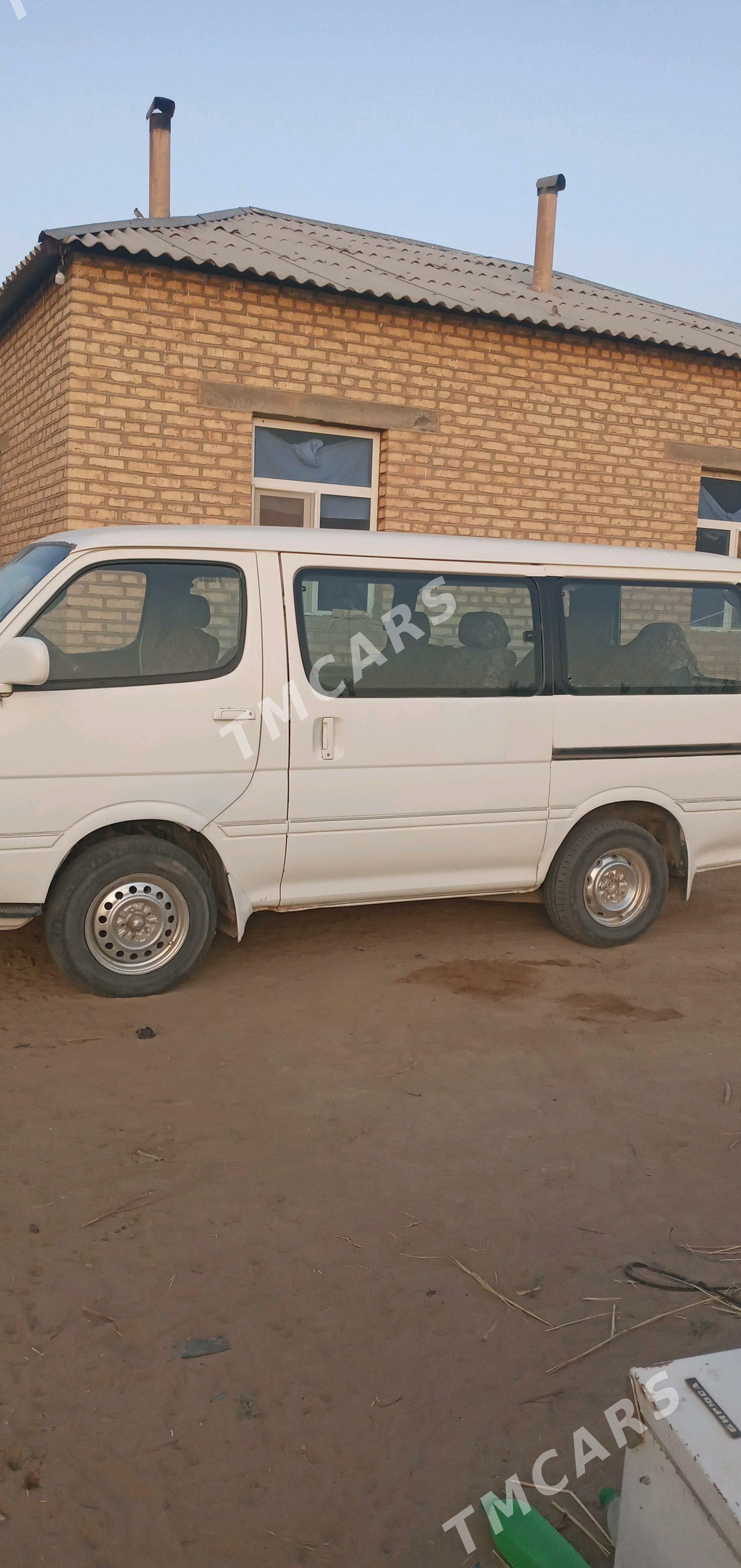 Toyota Hiace 1991 - 70 000 TMT - Babadaýhan - img 2