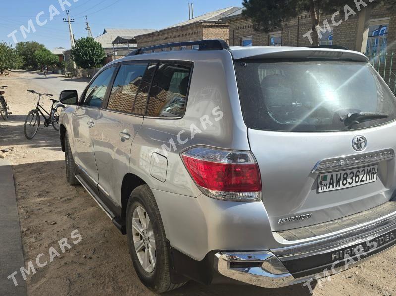 Toyota Highlander 2011 - 260 000 TMT - Murgap - img 4