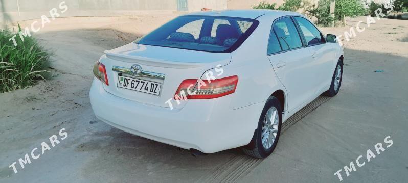 Toyota Camry 2010 - 130 000 TMT - Daşoguz - img 4