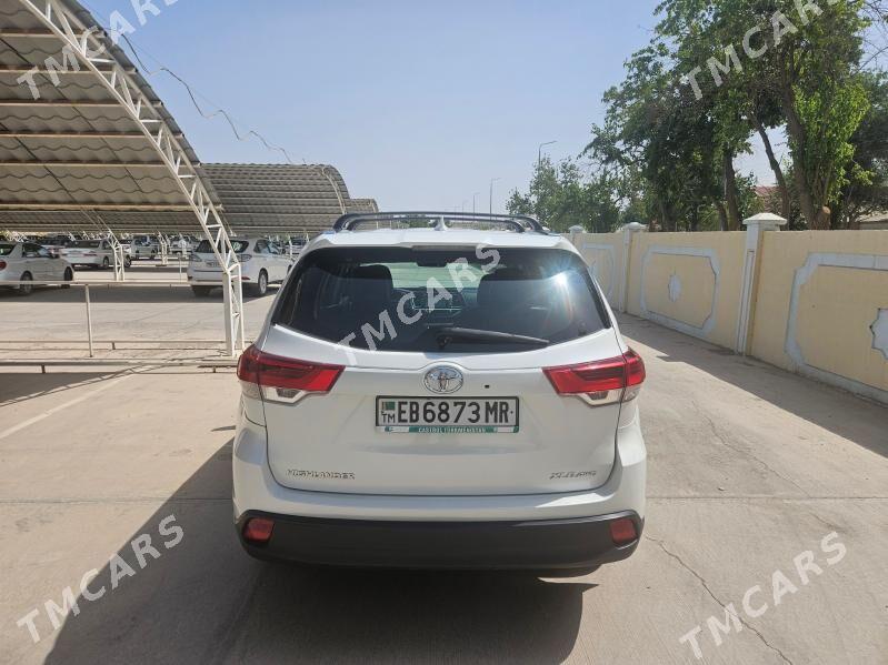 Toyota Highlander 2019 - 450 000 TMT - Baýramaly - img 10