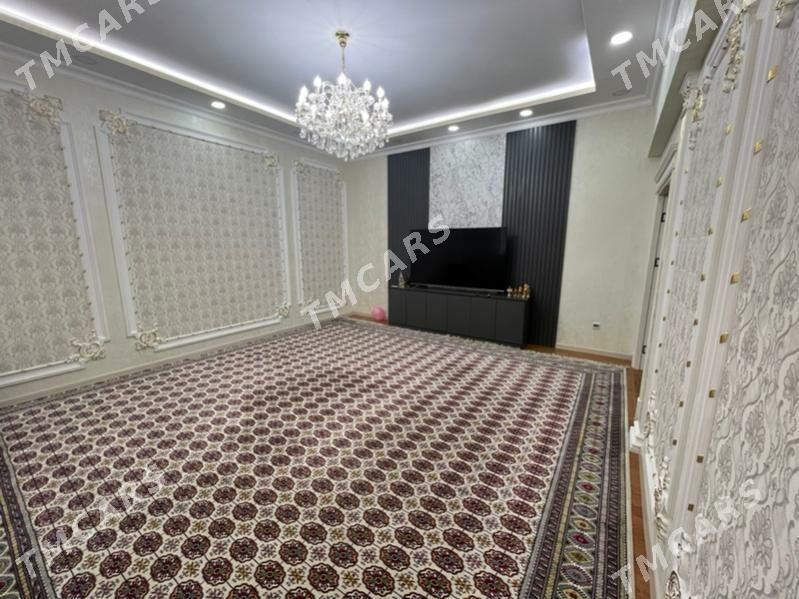 Eyesinden Sowetski elitga Советский элитка - Aşgabat - img 2