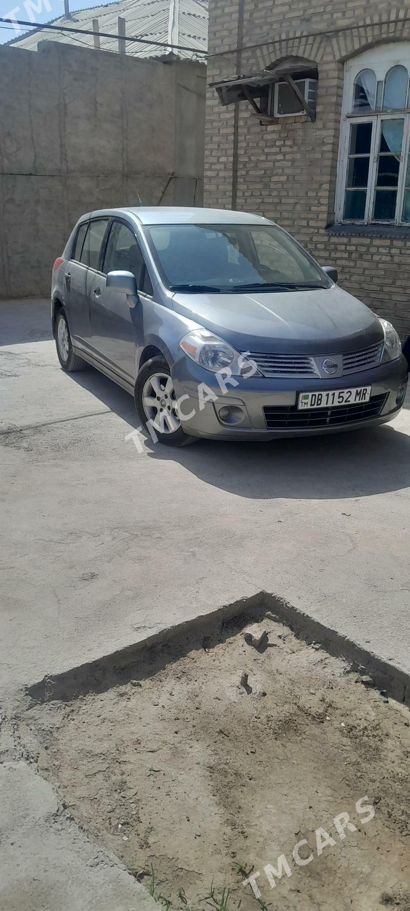 Nissan Versa 2009 - 100 000 TMT - Mary - img 3