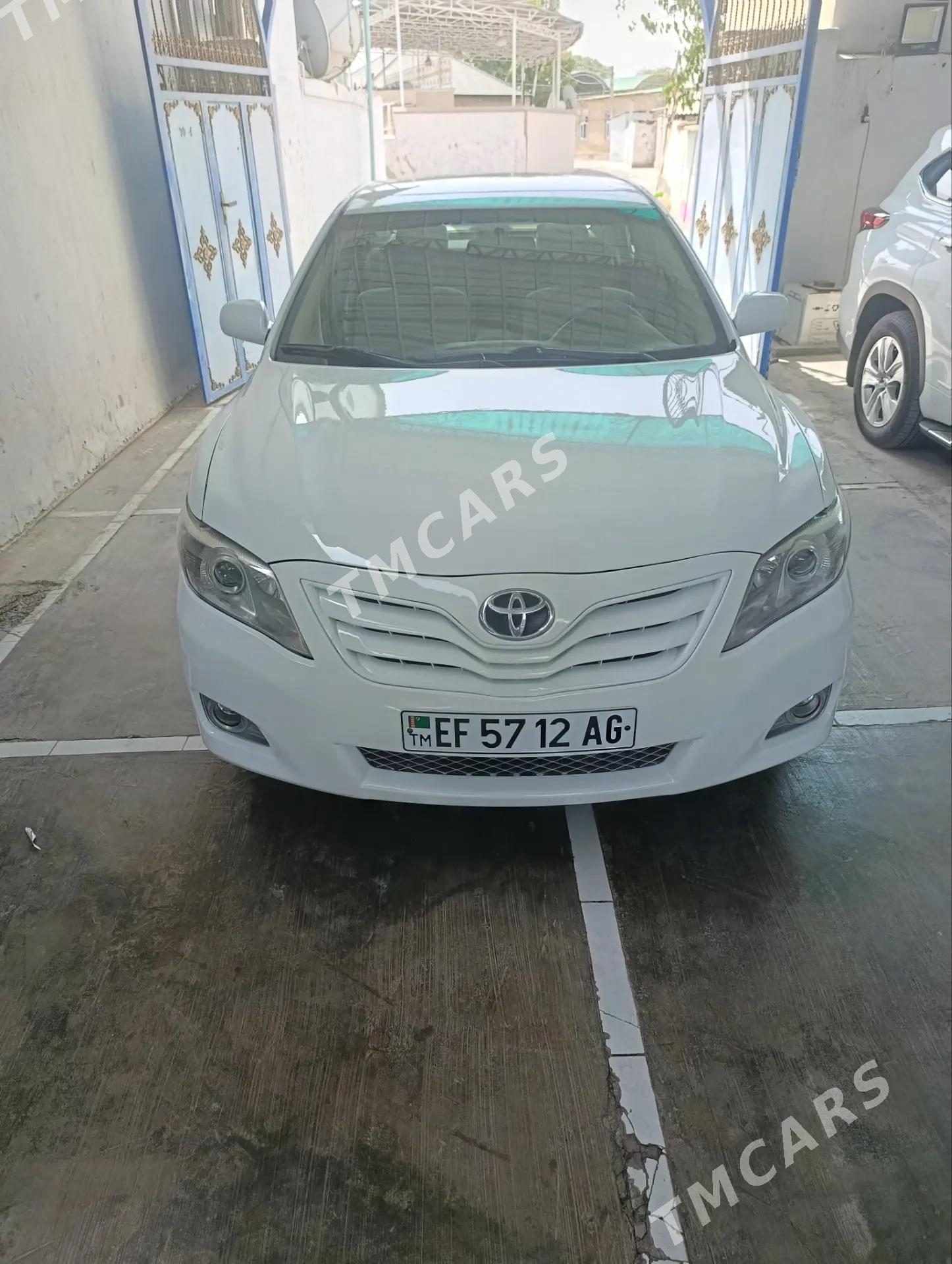 Toyota Camry 2010 - 180 000 TMT - Ашхабад - img 3