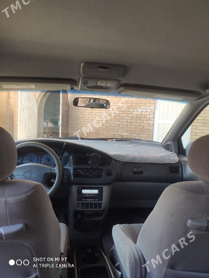 Toyota Sienna 2002 - 160 000 TMT - Farap - img 3