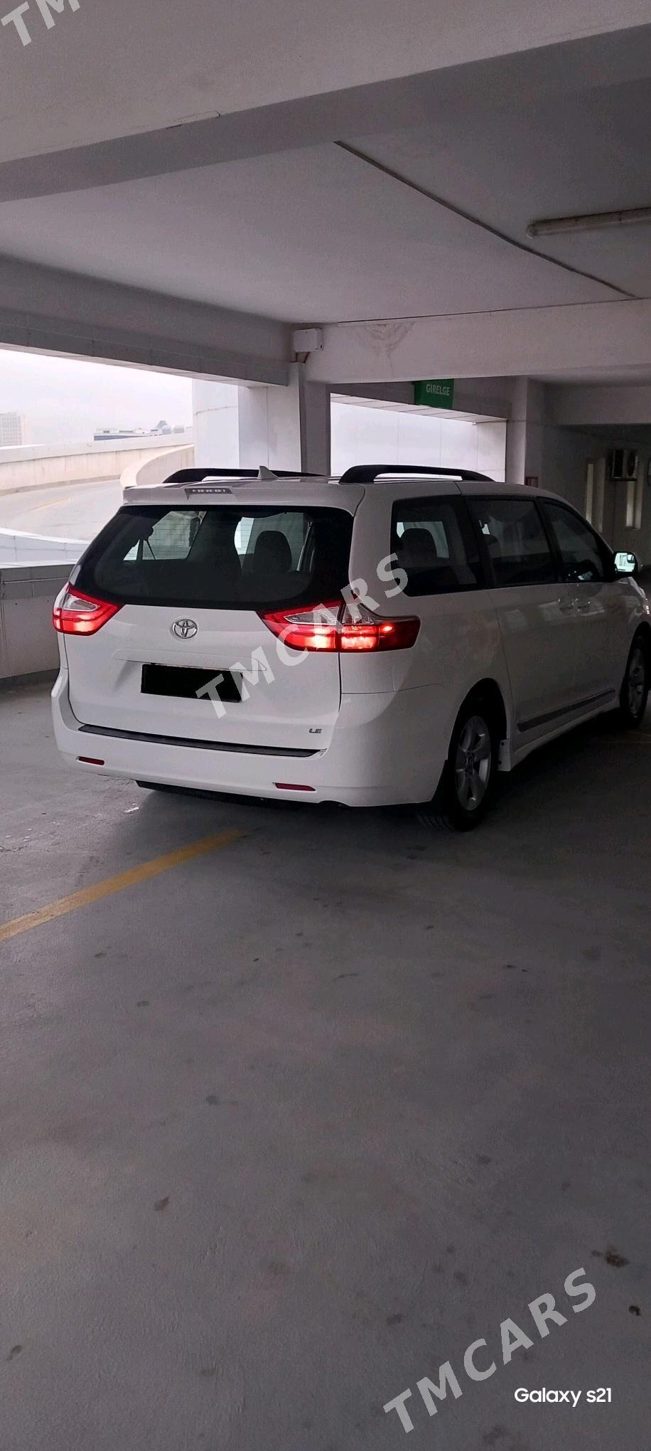 Toyota Sienna 2020 - 460 000 TMT - Aşgabat - img 3