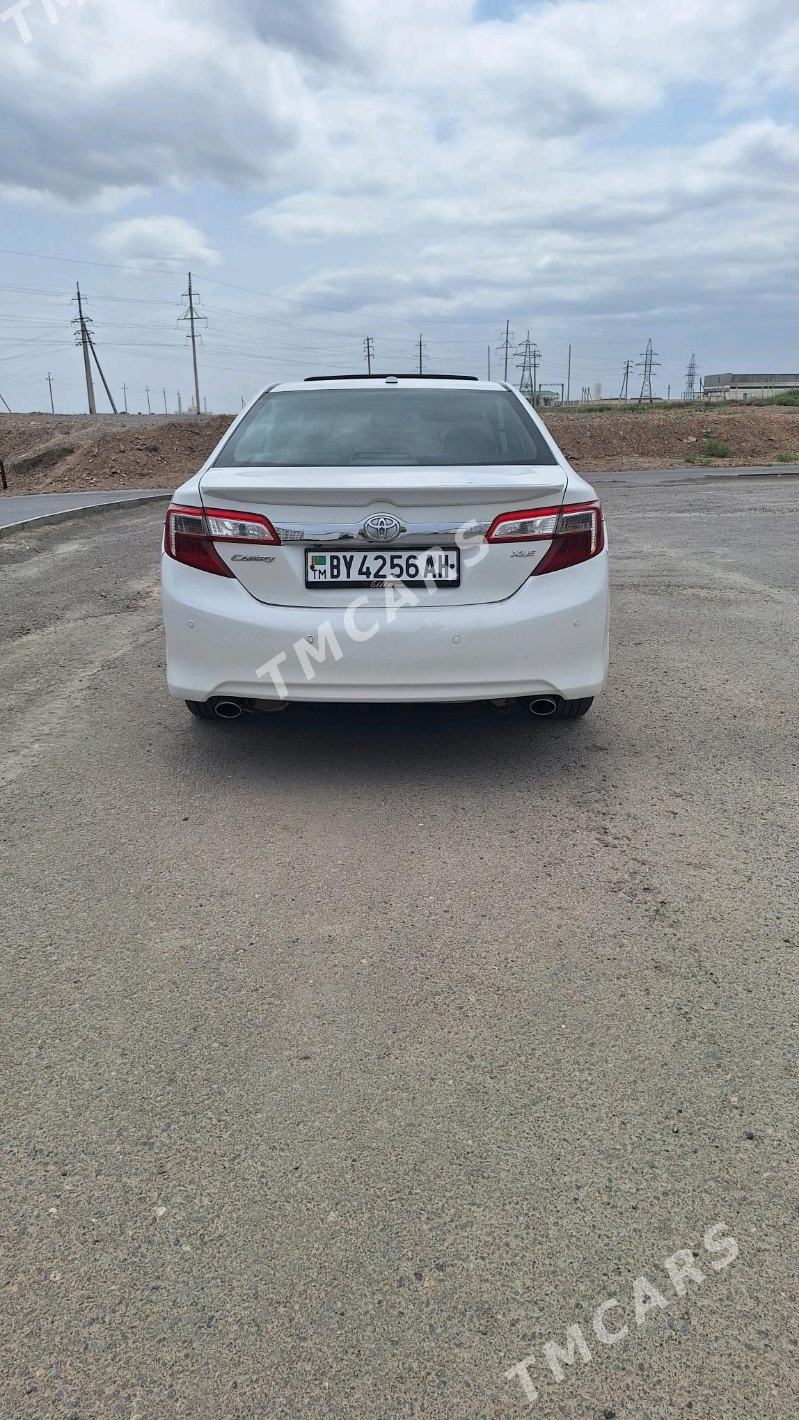 Toyota Camry 2012 - 215 000 TMT - Büzmeýin - img 5
