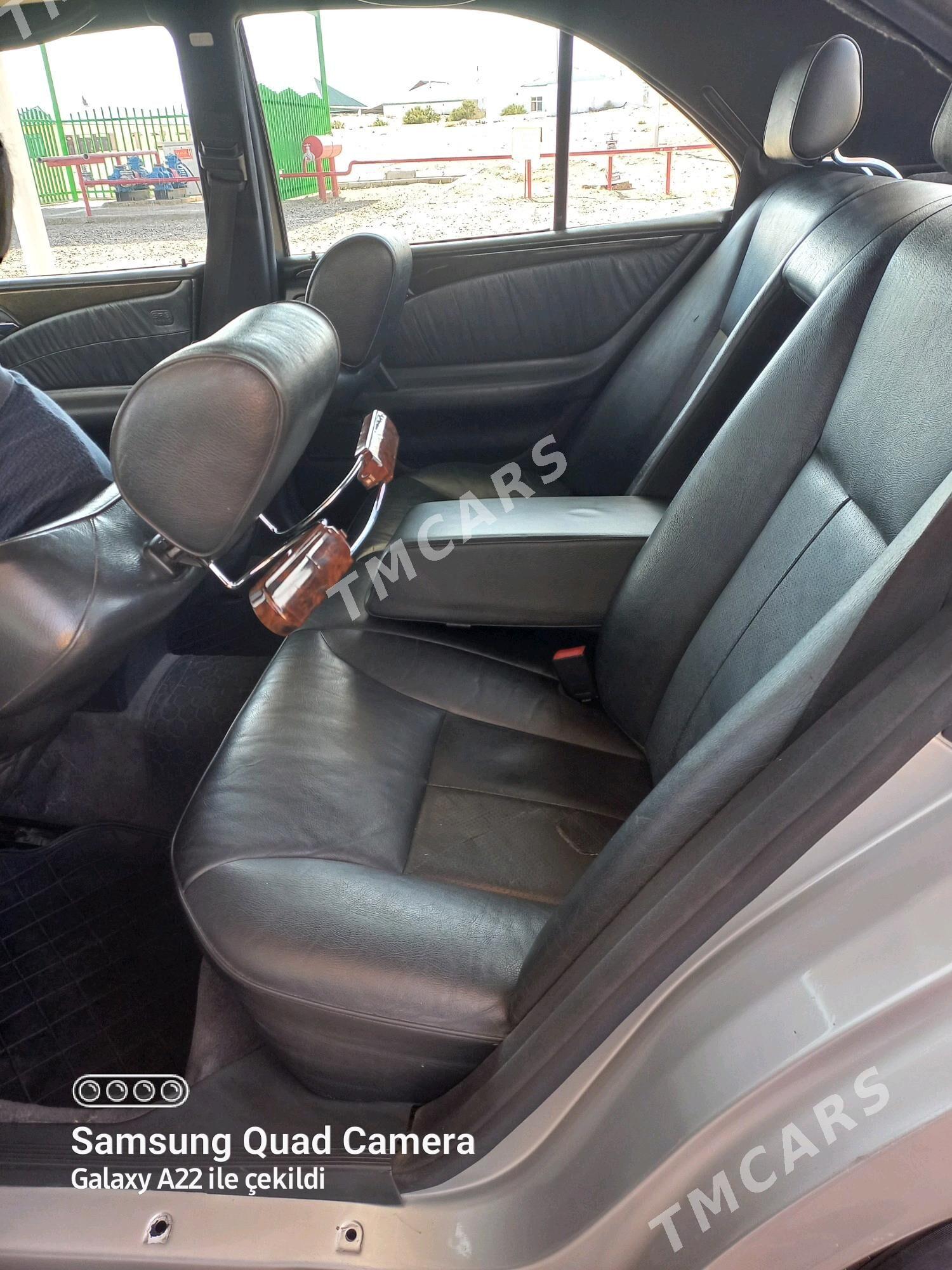 Mercedes-Benz C320 1997 - 85 000 TMT - Туркменбаши - img 2