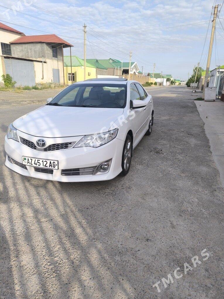 Toyota Camry 2012 - 220 000 TMT - Büzmeýin - img 3