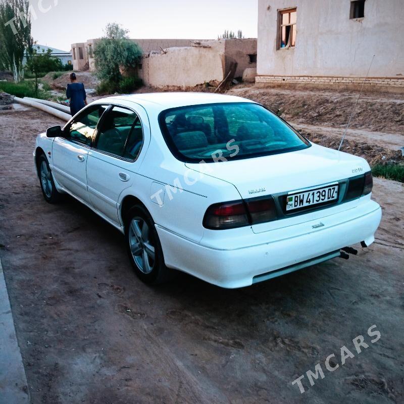 Nissan Maxima 1998 - 60 000 TMT - Gurbansoltan Eje - img 2