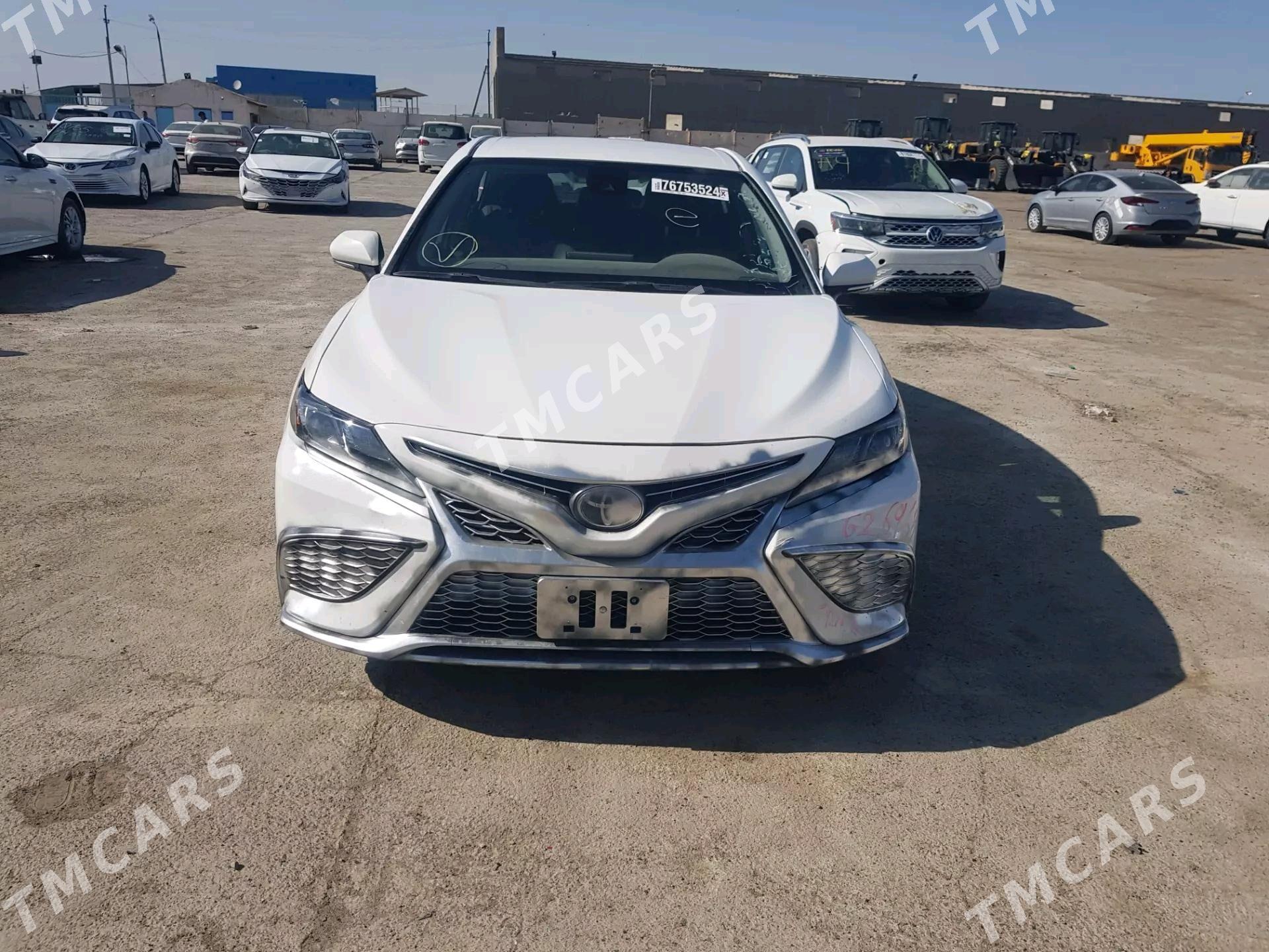 Toyota Camry 2021 - 340 000 TMT - Мары - img 4