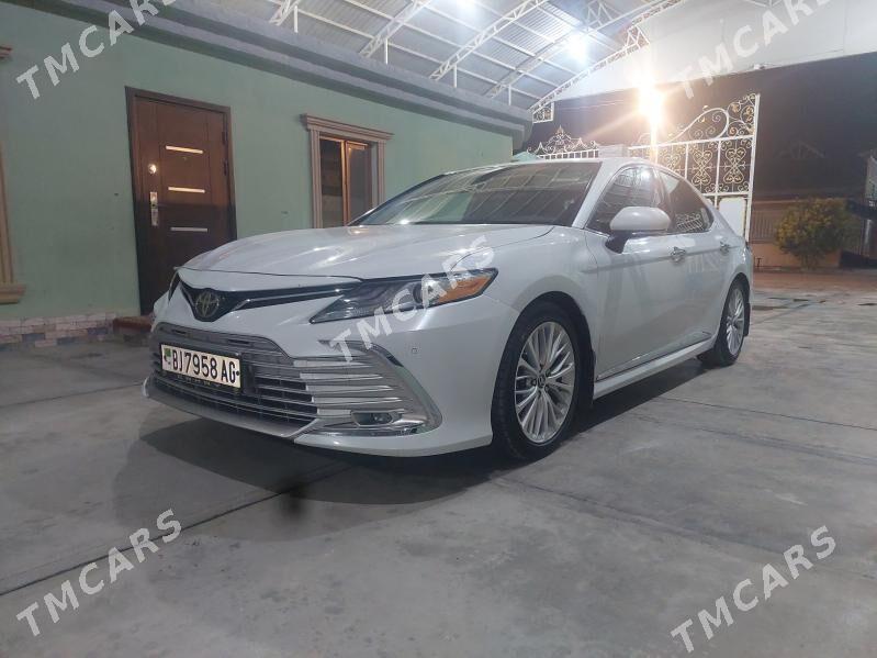 Toyota Camry 2018 - 310 000 TMT - Büzmeýin - img 4