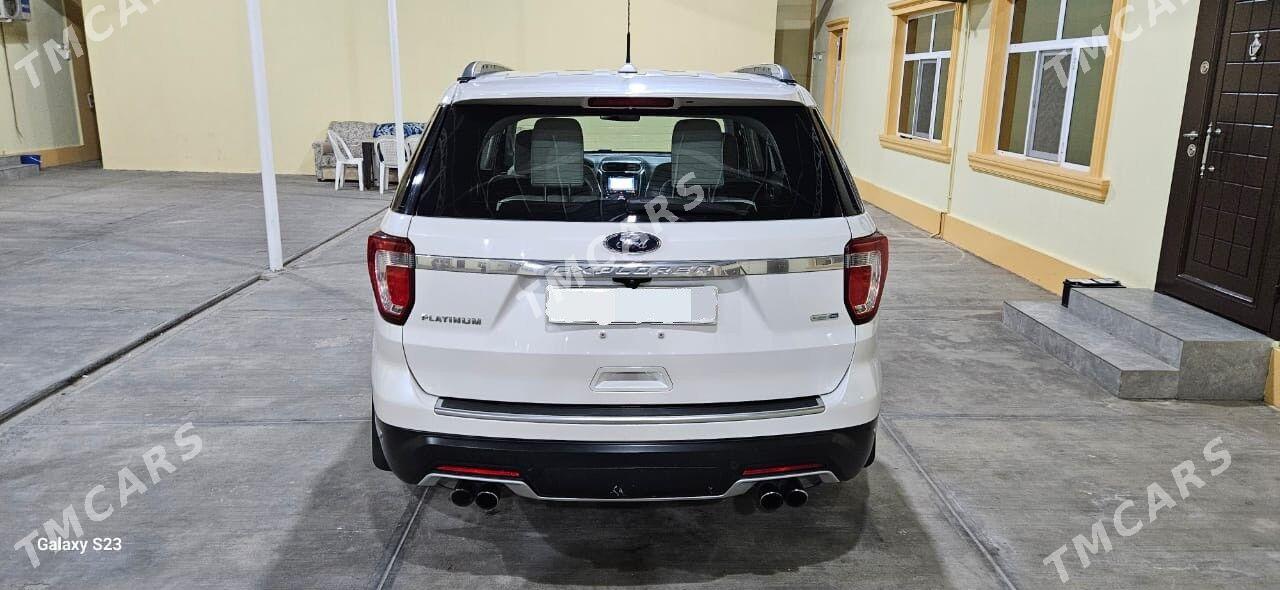 Ford Explorer 2018 - 395 000 TMT - Ашхабад - img 8