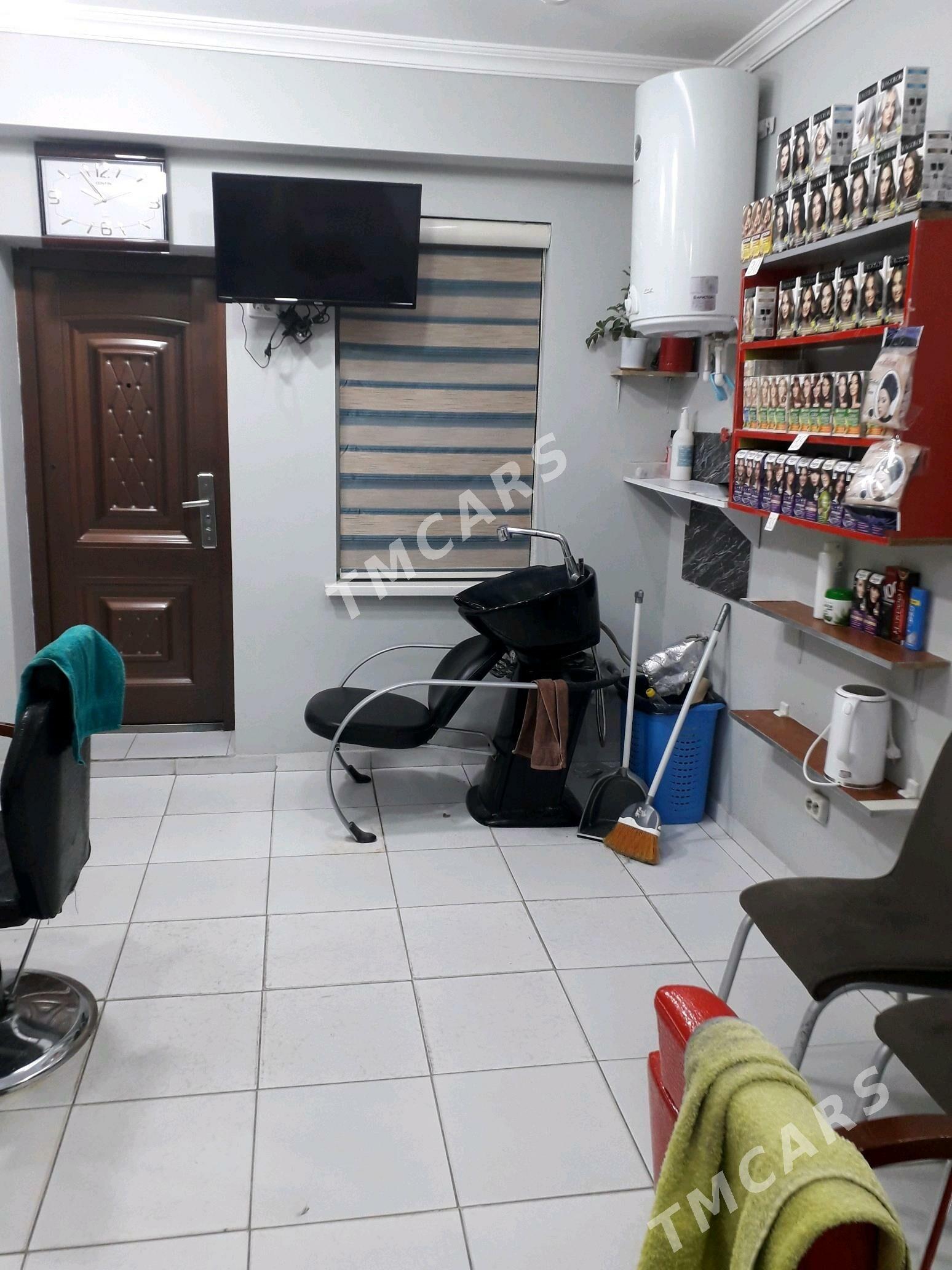 SALONA  KIRPIKÇI  GEREG - Aşgabat - img 2