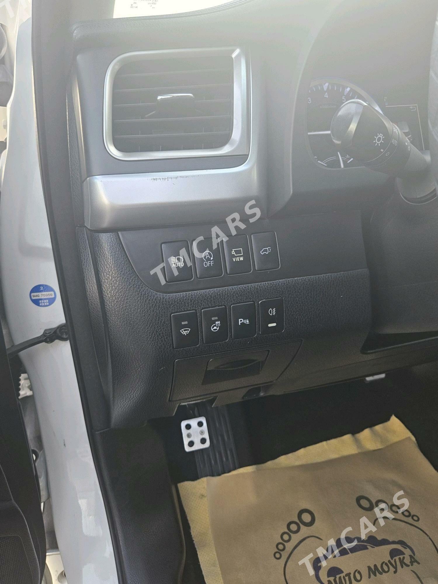 Toyota Highlander 2017 - 492 000 TMT - Aşgabat - img 10