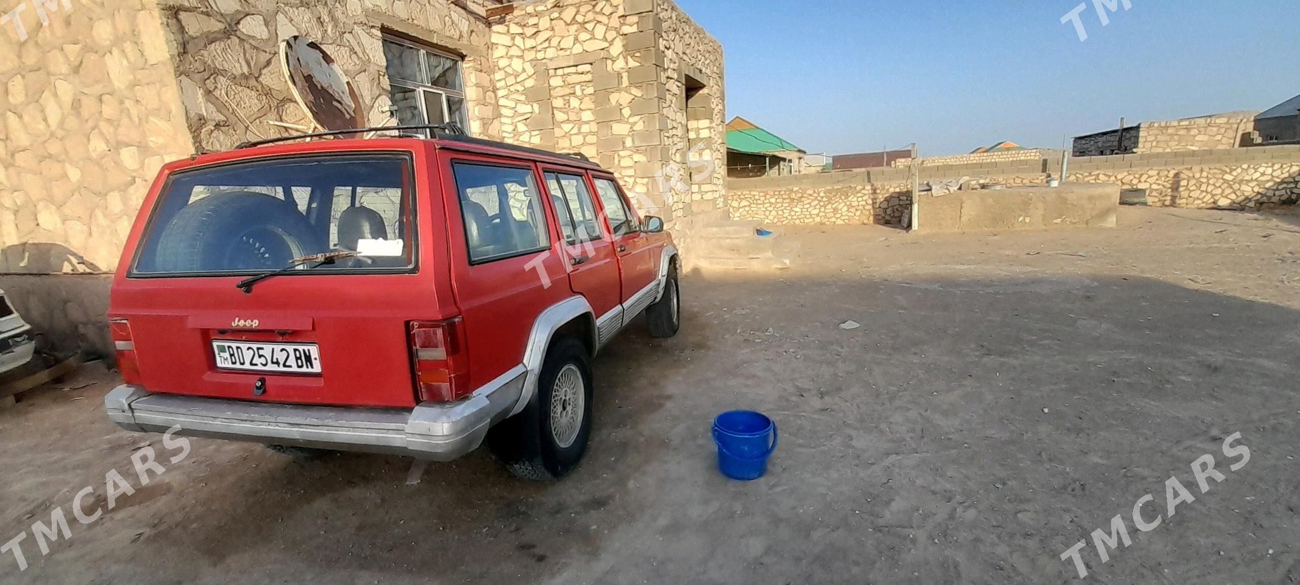 Jeep Cherokee 1995 - 25 000 TMT - Türkmenbaşy - img 4