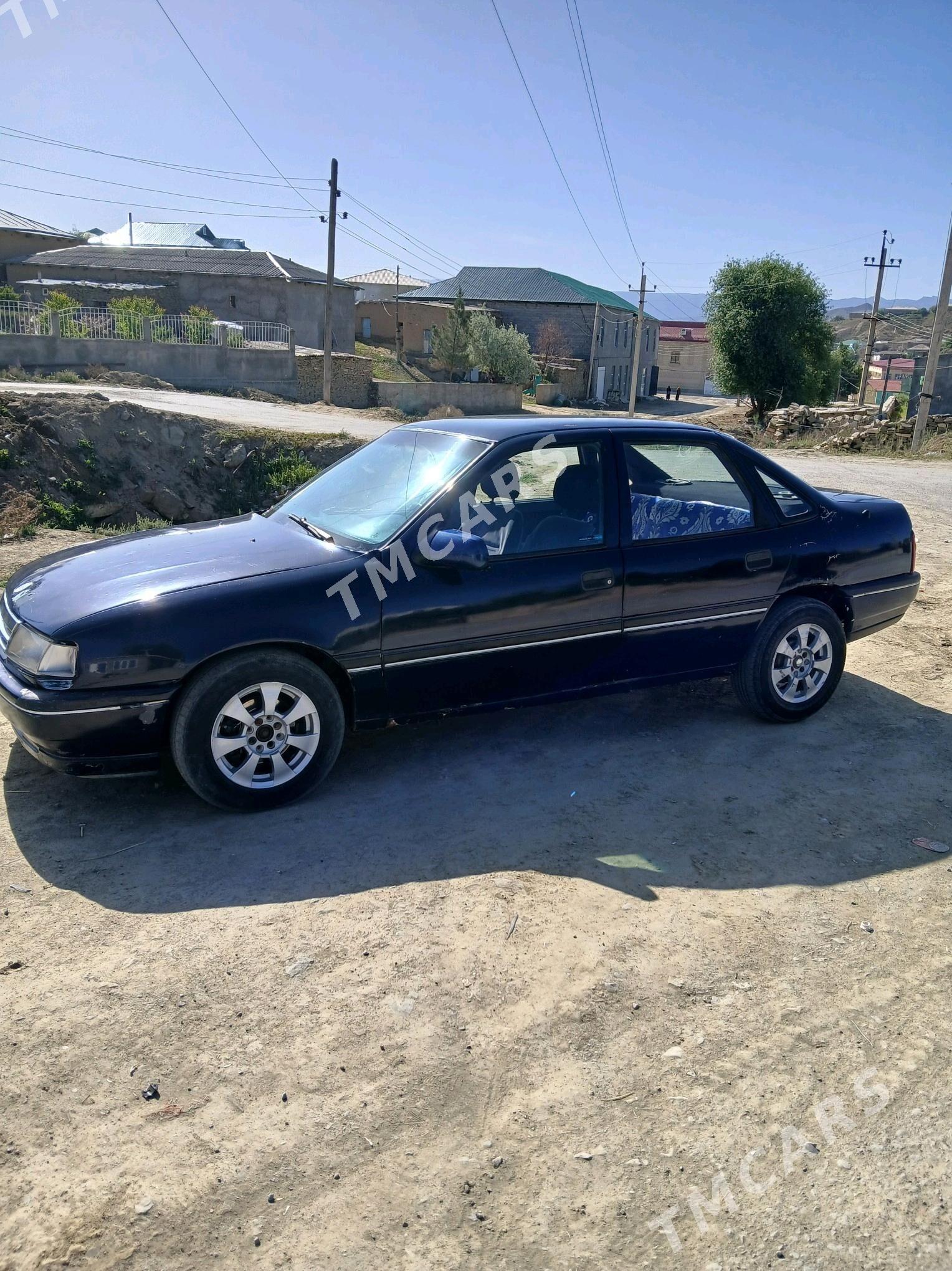 Opel Vectra 1992 - 22 000 TMT - Бахарден - img 2