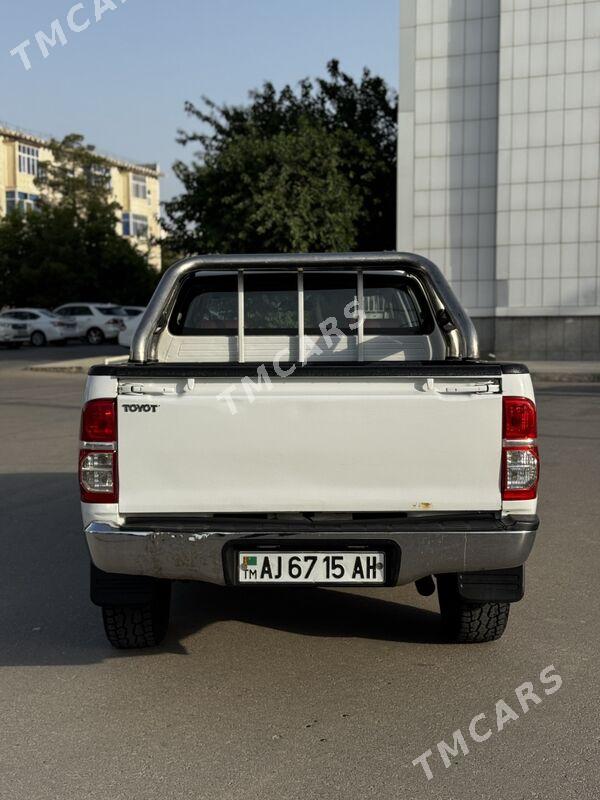 Toyota Hilux 2011 - 273 000 TMT - Parahat 2 - img 3
