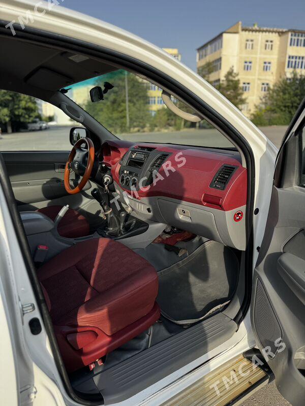 Toyota Hilux 2011 - 273 000 TMT - Parahat 2 - img 6