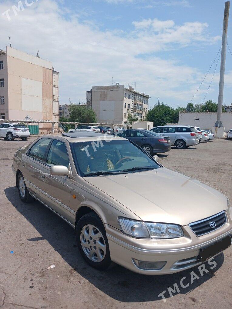 Toyota Camry 2001 - 150 000 TMT - Дашогуз - img 2