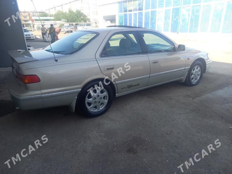 Toyota Camry 2001 - 150 000 TMT - Дашогуз - img 7