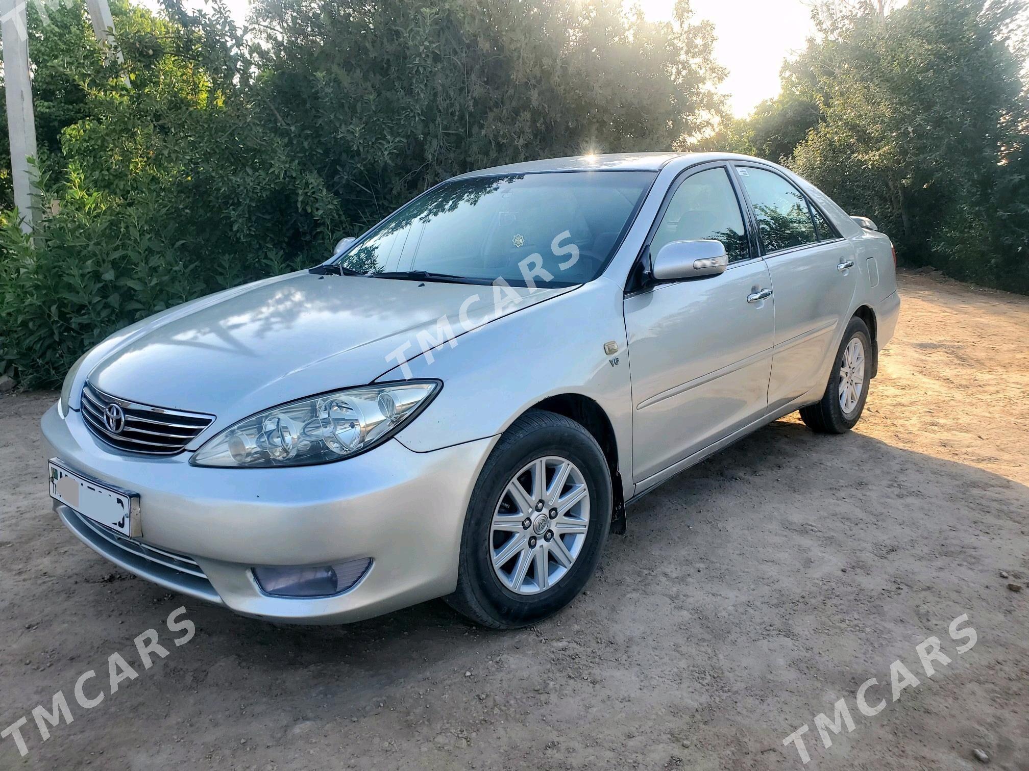 Toyota Camry 2004 - 140 000 TMT - Сейди - img 4